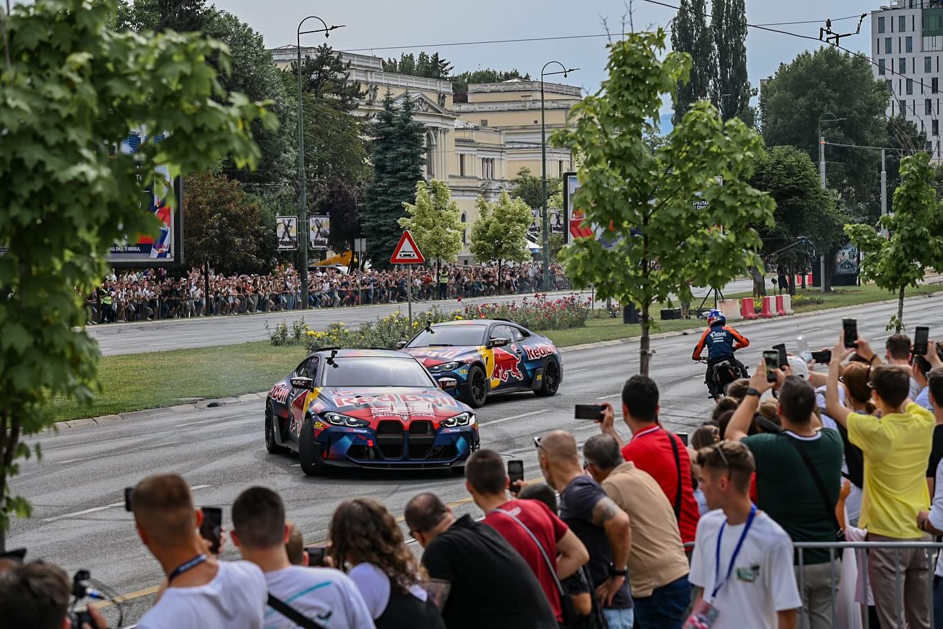 Spektakl Zvani Red Bull Showrun Dao Sarajevu Novu Turisti Ku Dimenziju