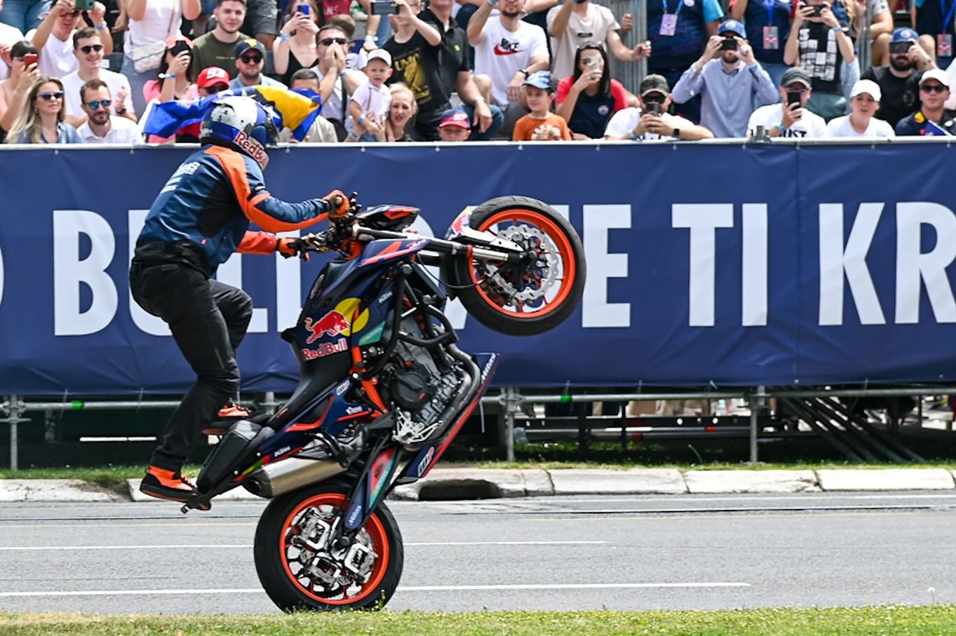 Spektakl Zvani Red Bull Showrun Dao Sarajevu Novu Turisti Ku Dimenziju