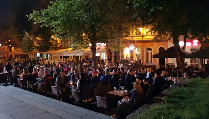 Druženje s lošim zubima