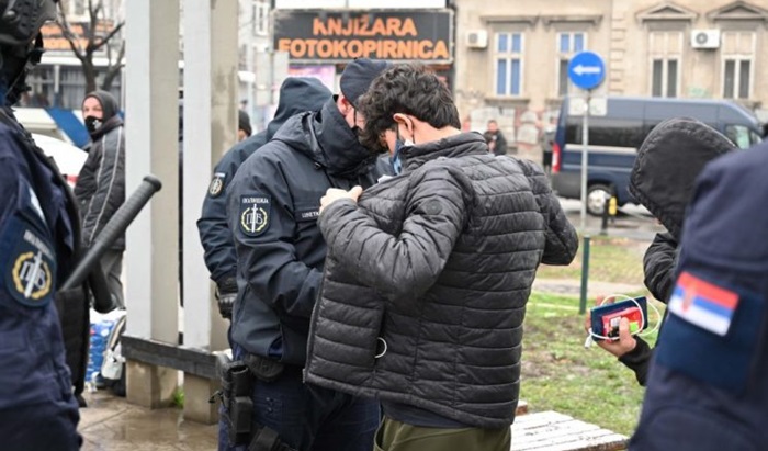 Antivakseri uhapšeni 'zbog laži o vakcinaciji, a ne što neće da se imunizuju'