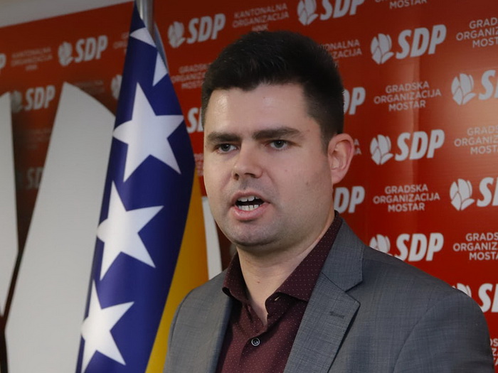 Arman Zalihić podnio ostavku na mjesto predsjednika SDP-a Mostara