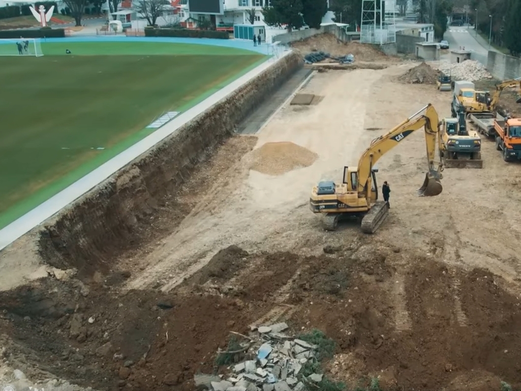 Bageri uveliko rade Pod Bijelim brijegom, uskoro nova tribina