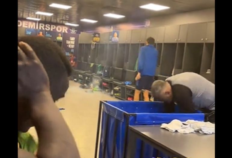 Balotelli bacao petarde u svlačionici pred saigračima