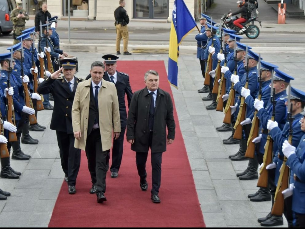 Bećirović i Komšić traže vanrednu sjednicu: Napad na poredak