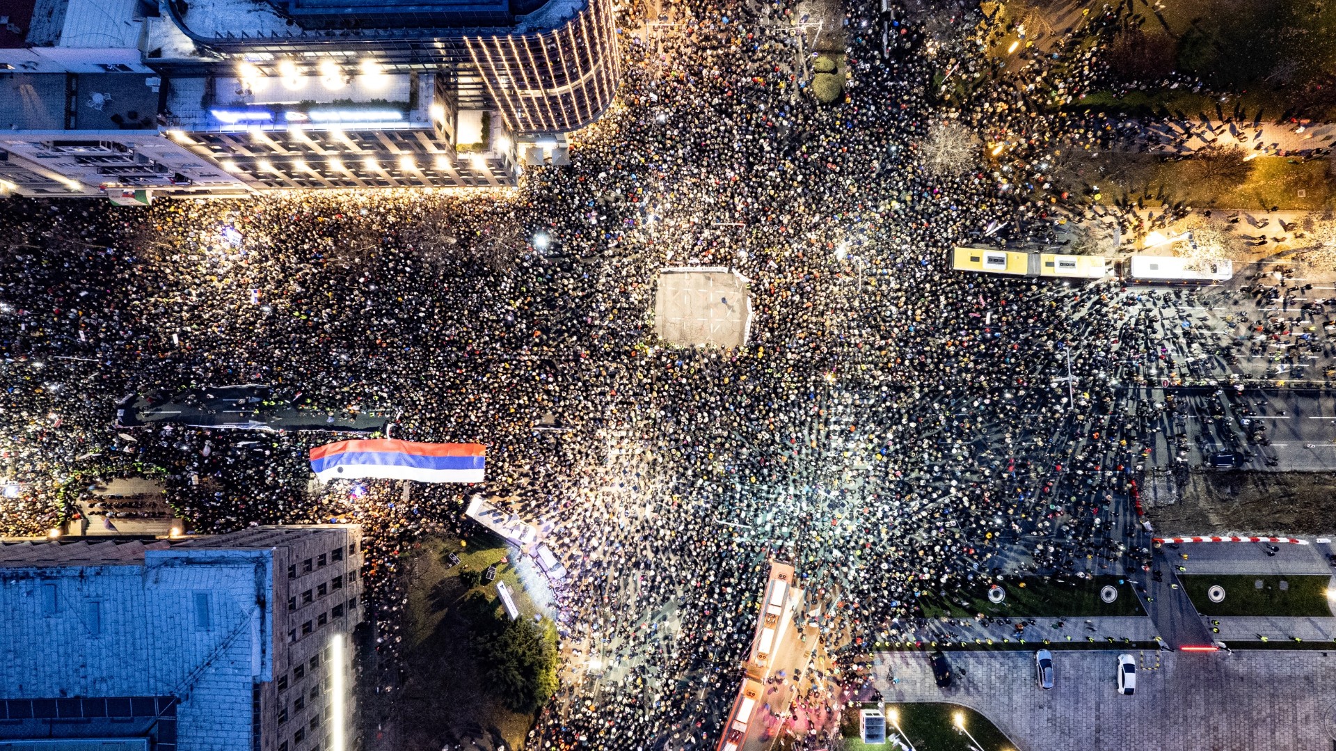 Bitno je da imaš (u)stav!: 28.000 okupljenih u Beogradu