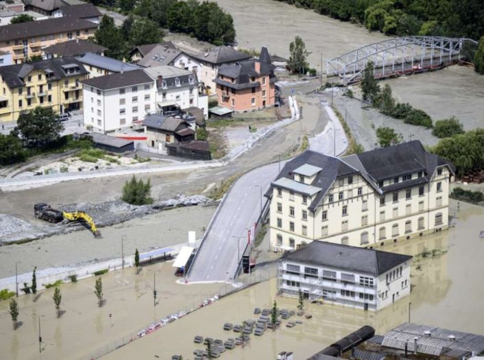 Četiri osobe poginule u poplavama u Švicarskoj