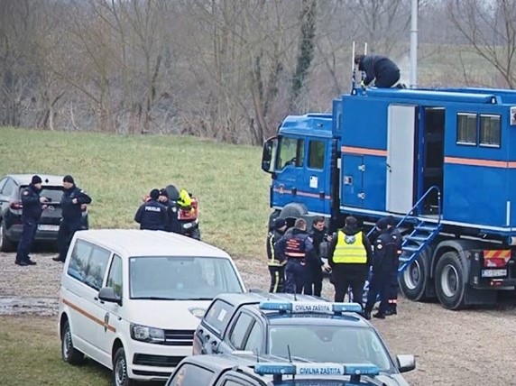 Četvrti dan potrage za djevojčicom (3) u Savi, angažovano 18 dronova