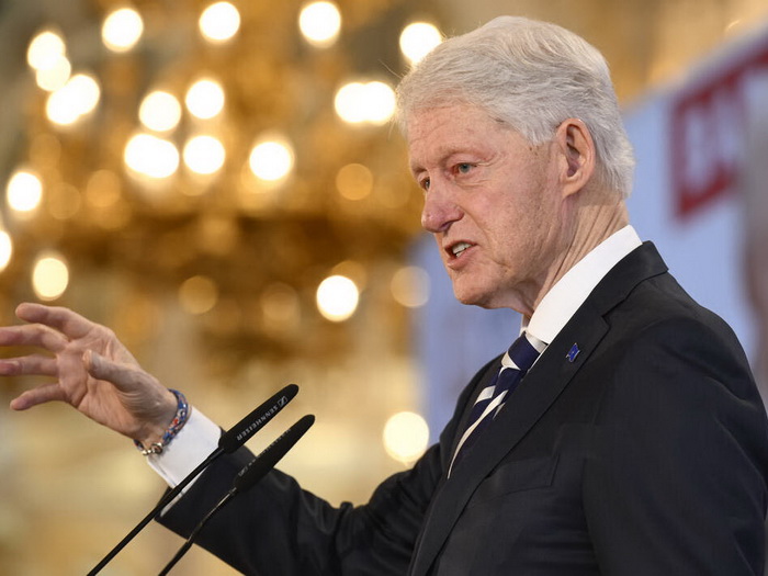 Clinton: Putin neće živjeti vječno, moramo biti uz Ukrajinu do kraja