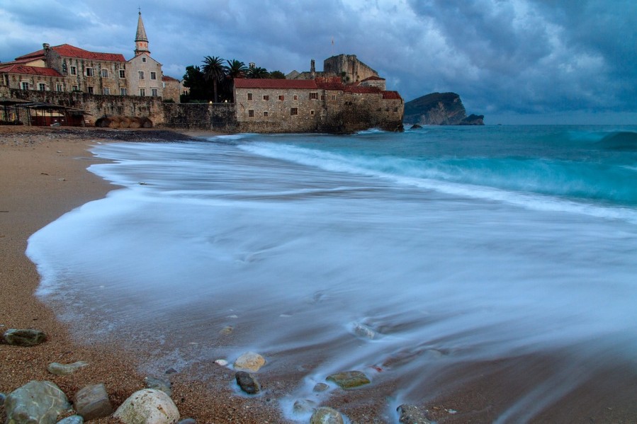 Crnogorska obala dobija 74 nove plaže