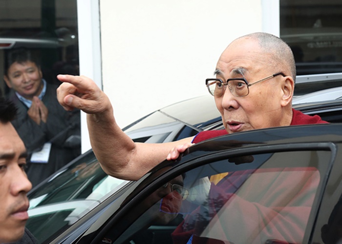 Dalaj Lama za 90. rođendan najavio imenovanje 'nasljednika', otkrio i hoće li se reinkarnirati