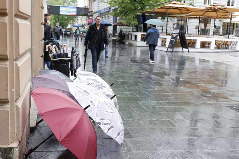 Danas pretežno oblačno: U Bosni lokalno slaba kiša, u Hercegovini do 14 stepeni