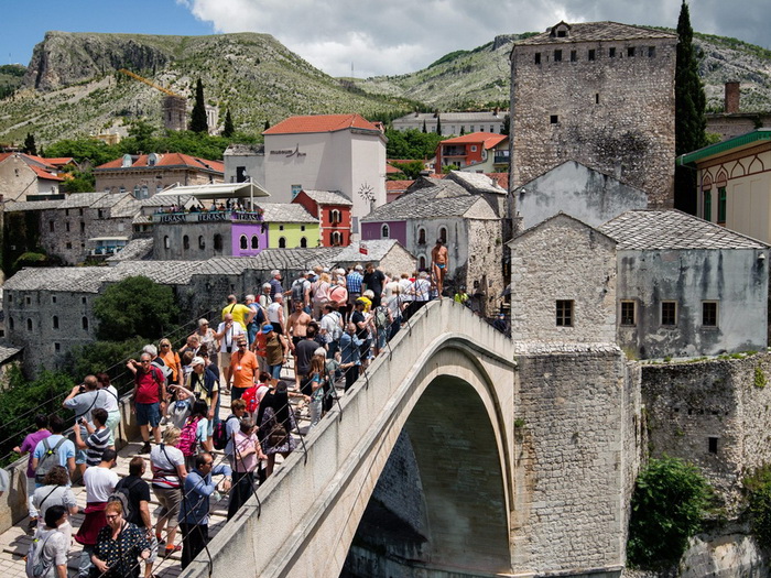 Danas pretežno sunčano, dnevna temperatura između 21 i 27 stepeni