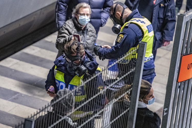 Dancu četiri mjeseca zatvora zbog kašljanja na policajca