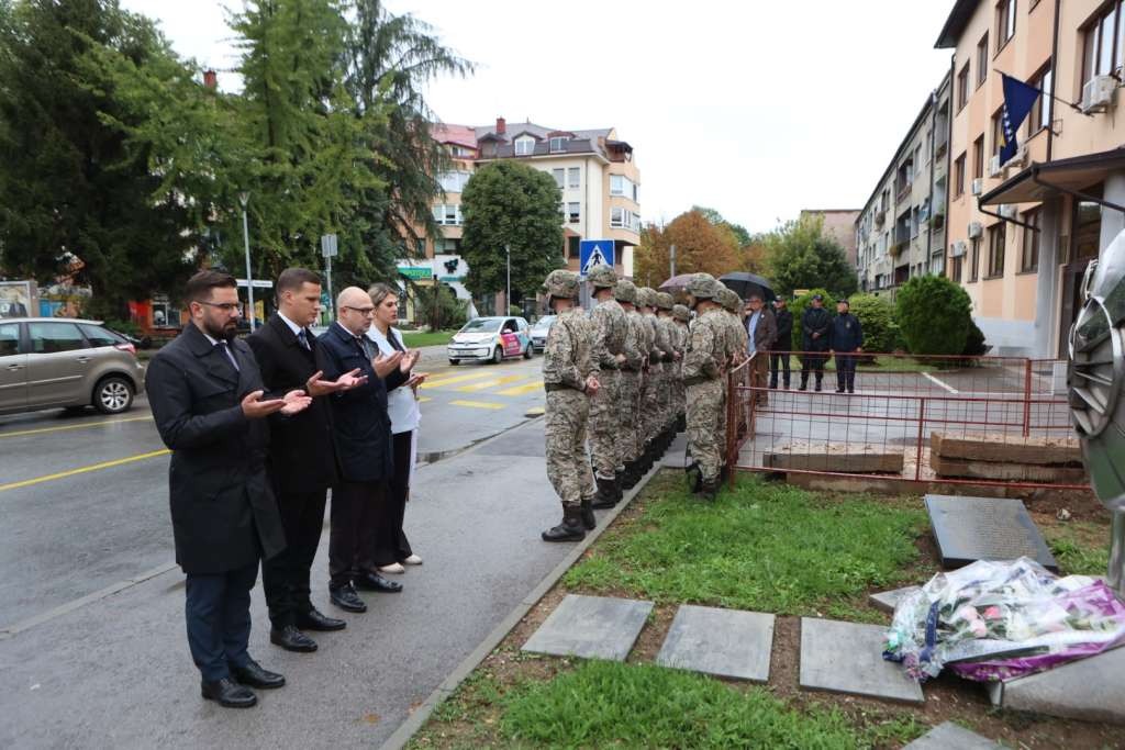 Delegacija Vlade TK na obilježavanju 32. godine od formiranja II korpusa ARBiH