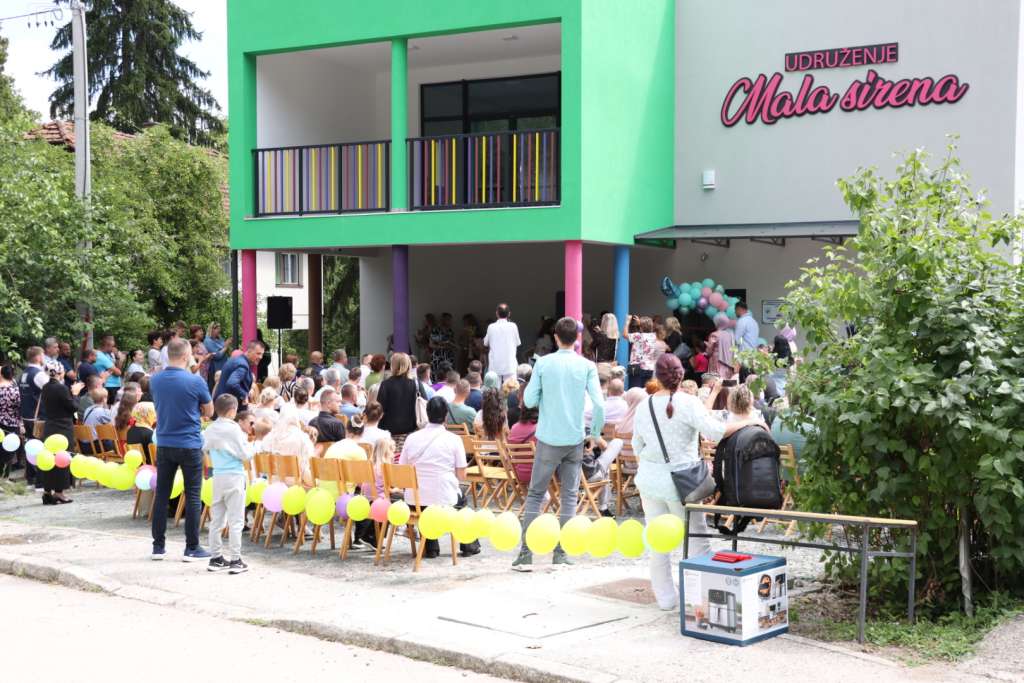 Delić na svečanom otvorenju novog objekta servisnog centra udruženja Mala Sirena u Zavidovićima