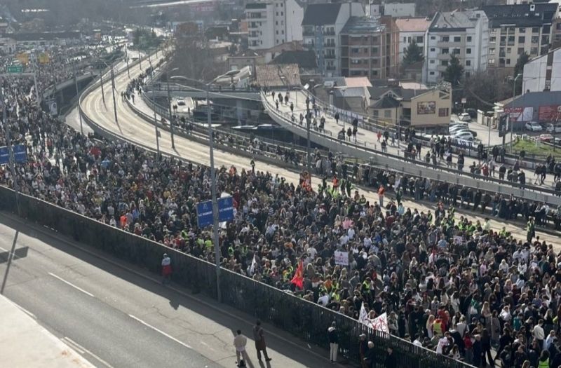 Demonstranti iz Beograda pješke kreću za Novi Sad, blokirat će tri mosta