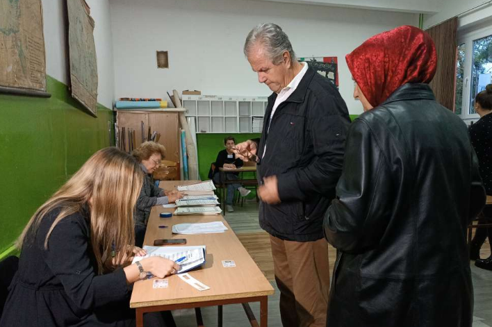 Do 15 sati u Zenici glasalo 34,94 , u Tešnju 33,44, a u Kaknju 33 posto glasača