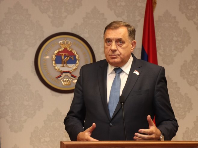 Dodik najavio otcjepljenje ako Sarajevo pokuša oduzeti 'imovinu' RS-u