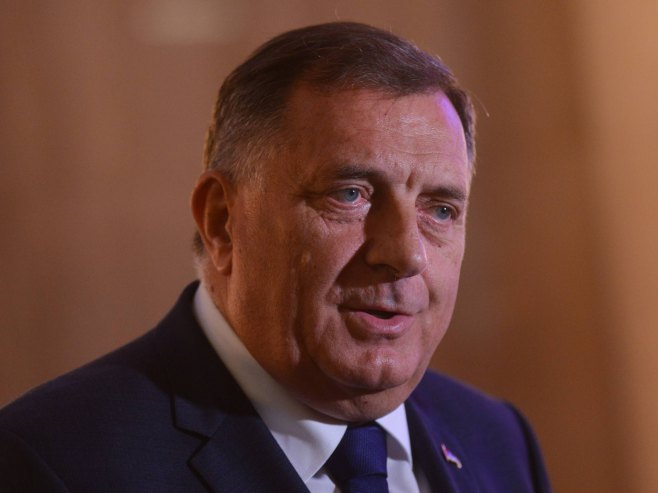 Dodik: Pokušavam da ubijedim Hrvate da jednokratno napustimo institucije BiH