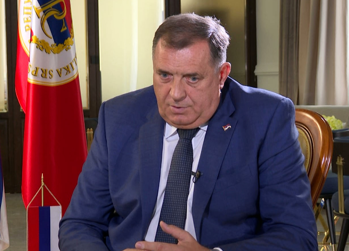 Dodik: Schmidt od sljedeće sedmice neće moći ući u RS