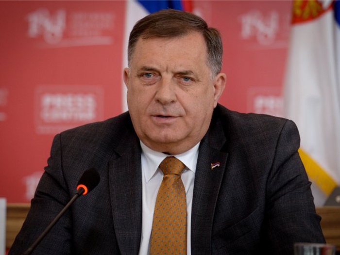 Dodik se povukao: Schmidt neće biti uhapšen