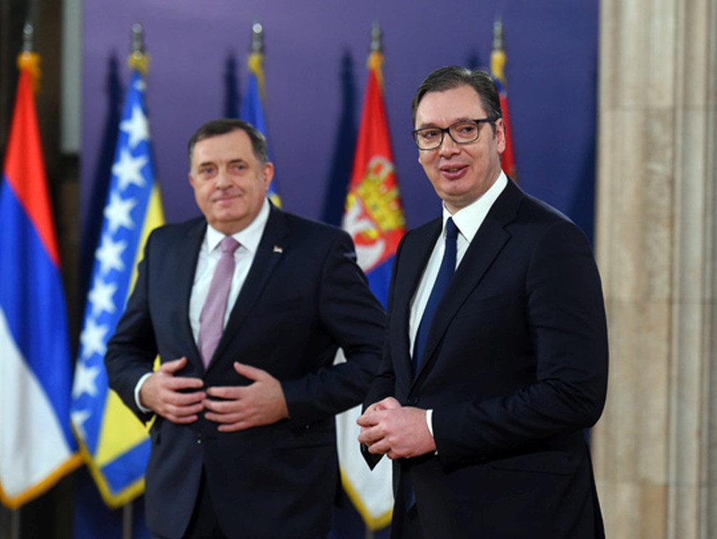 Dok Dodik EU naziva propalom, Vučić se kune u evropsku budućnost