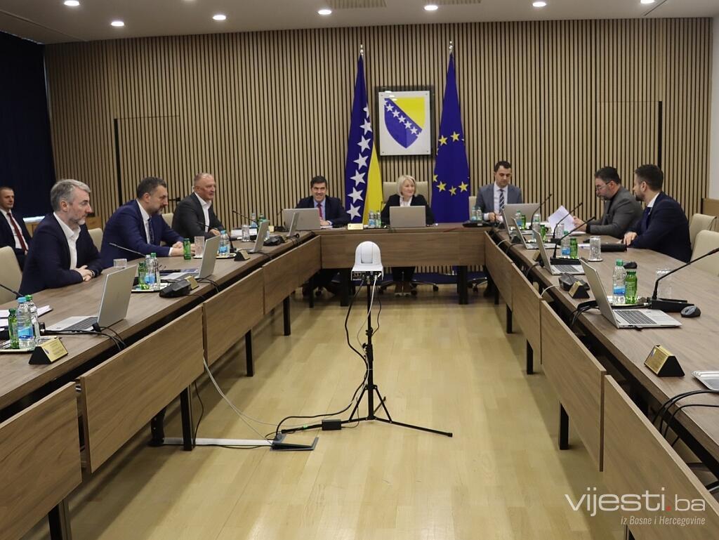 Dok prijete smjenama: Jednoglasno usvojen program rada VM BiH