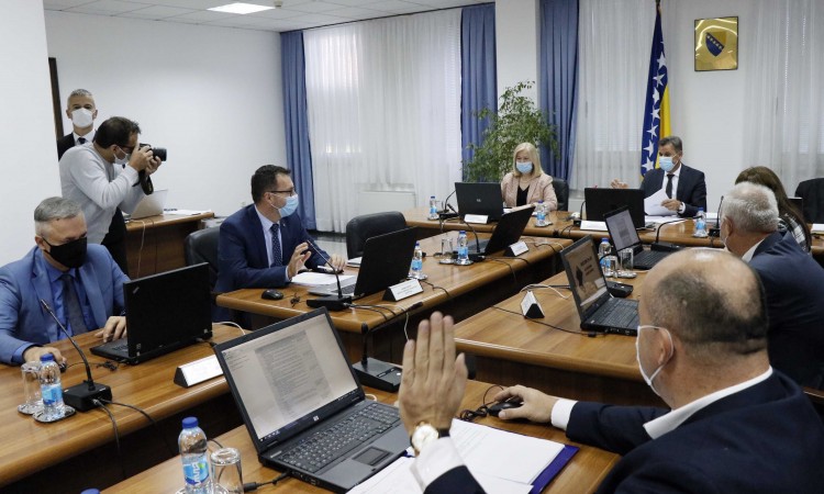 Vlada FBiH usvojila okvirni proračun 2021. - 2023.