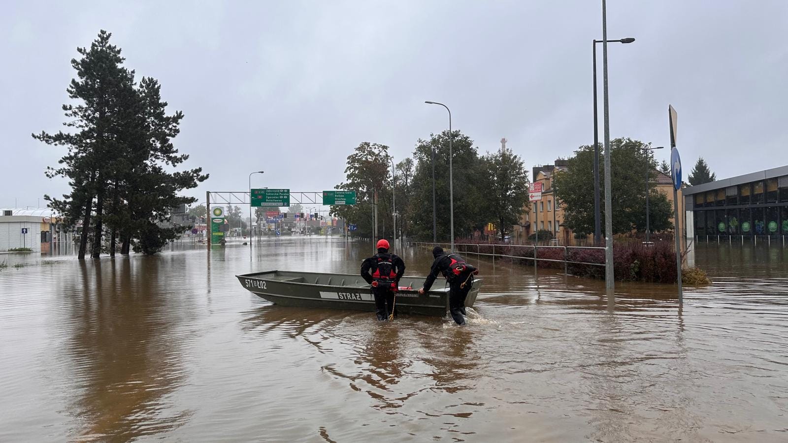 Dramatično stanje u Poljskoj: Usljed poplava popustila brana, rekordan vodostaj