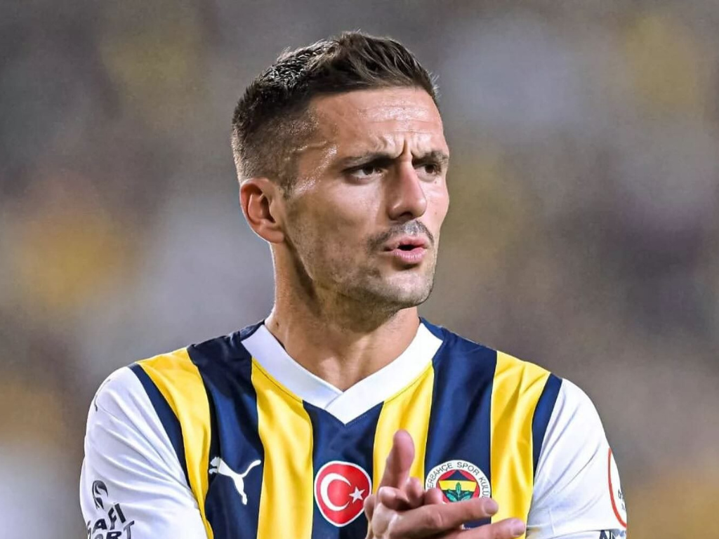 Dušan Tadić ide iz Fenerbahčea i vraća se u slavni klub?