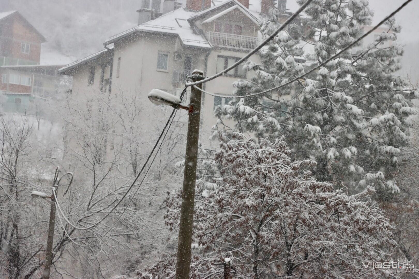 Električar teško povrijeđen u eksploziji u trafo stanici kod Banjaluke