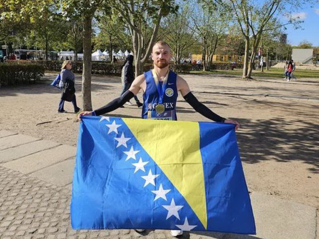 Emir Hastor ostvario odličan rezultat na 50. Berlinskom maratonu