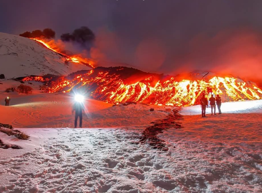 Erupcija Etnina vulkana pruža moćan prizor prirodne sile