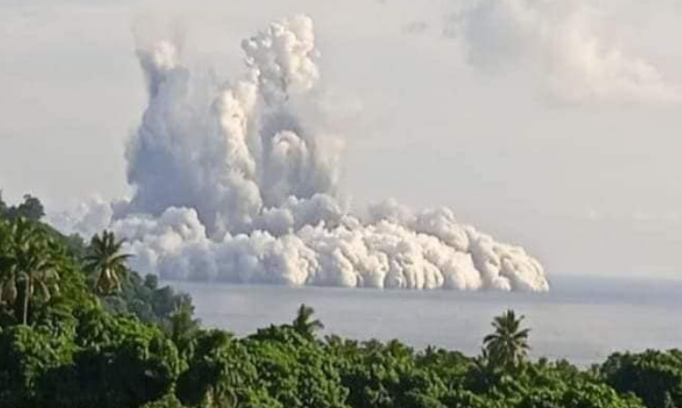 Erupcija podvodnog vulkana kod pacifičkog ostrva Vanuatu