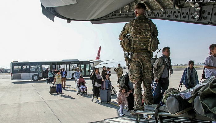 Evakuisano osam bh. državljana iz Kabula, troje na aerodromu