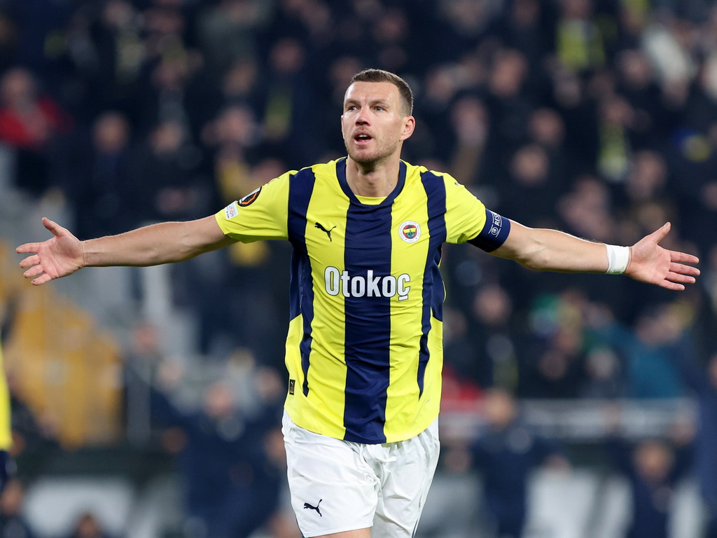 Fener razbio Anderlecht, Džeko majstorski pogodio