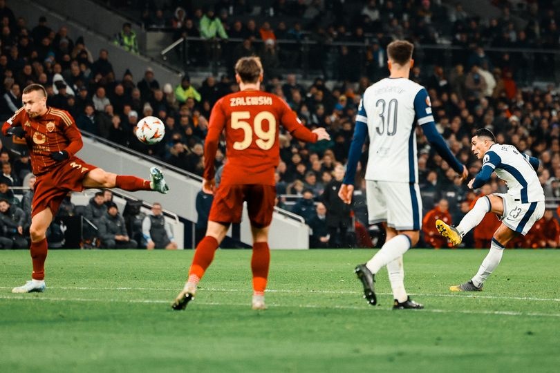 Fenerbahče slavio preokretom, Tottenham i Roma podijelili bodove