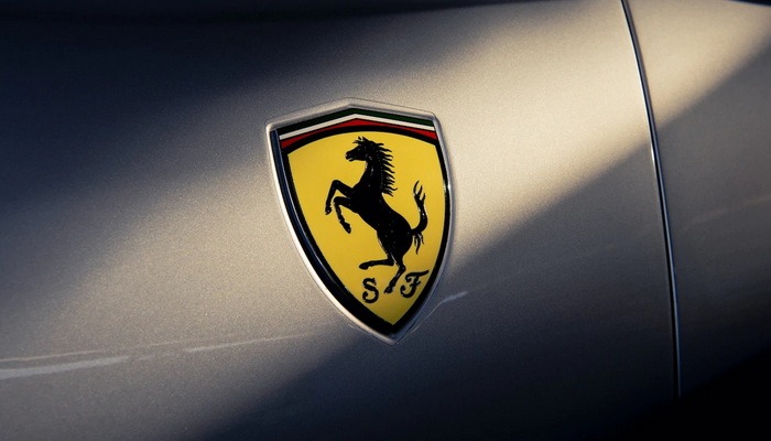 Ferrari u oktobru predstavlja svoj prvi električni automobil