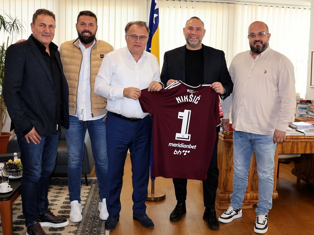 FK Sarajevo na prijemu kod premijera Nikšića