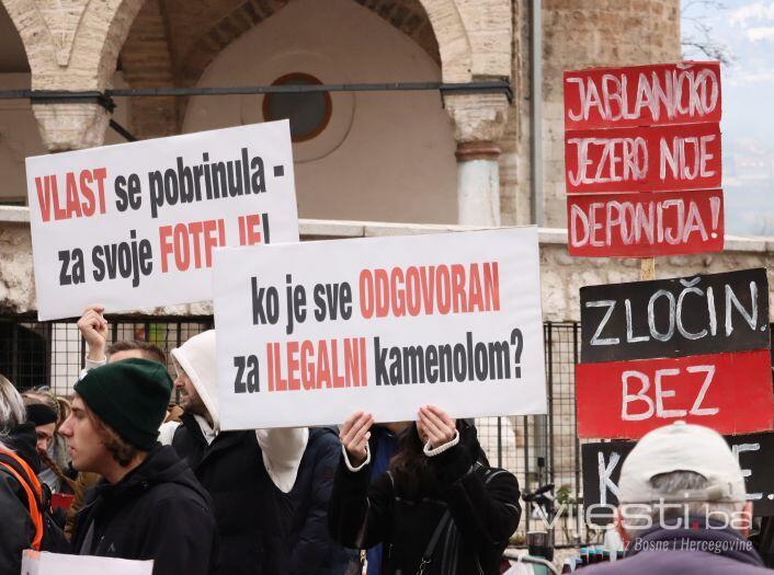 Foto: Protest u Sarajevu “Hoće li ta promjena”