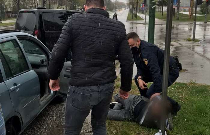 Foto: Sudska policija uhapsila opasnog bjegunca u Sarajevu