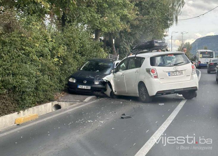 Foto: Velike gužve na ulazu u Sarajevo zbog nesreće