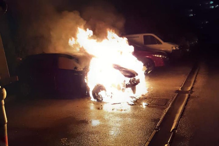 Gorjela dva automobila u Banjaluci