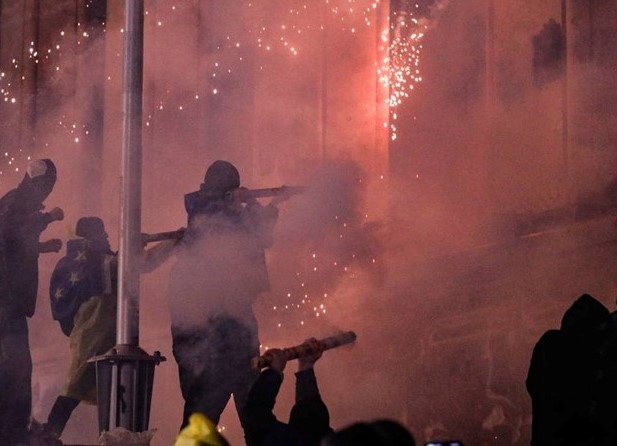 Gruzijski opozicionar uhapšen nakon protesta, Medvedev: Brzo idu ukrajinskim putem