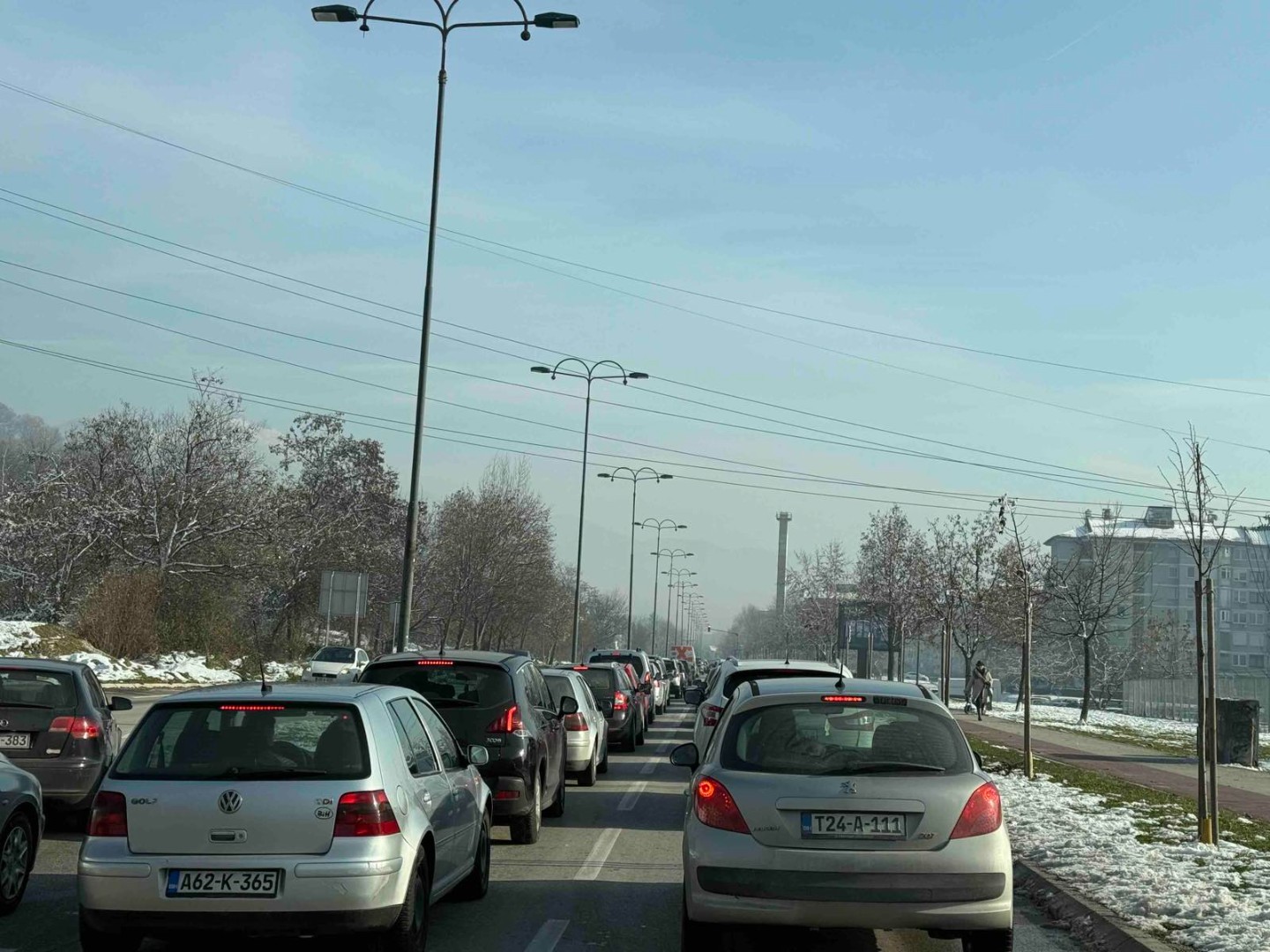 Gužve u Lukavici zbog saobraćajne infrastrukture, a ne kupovine