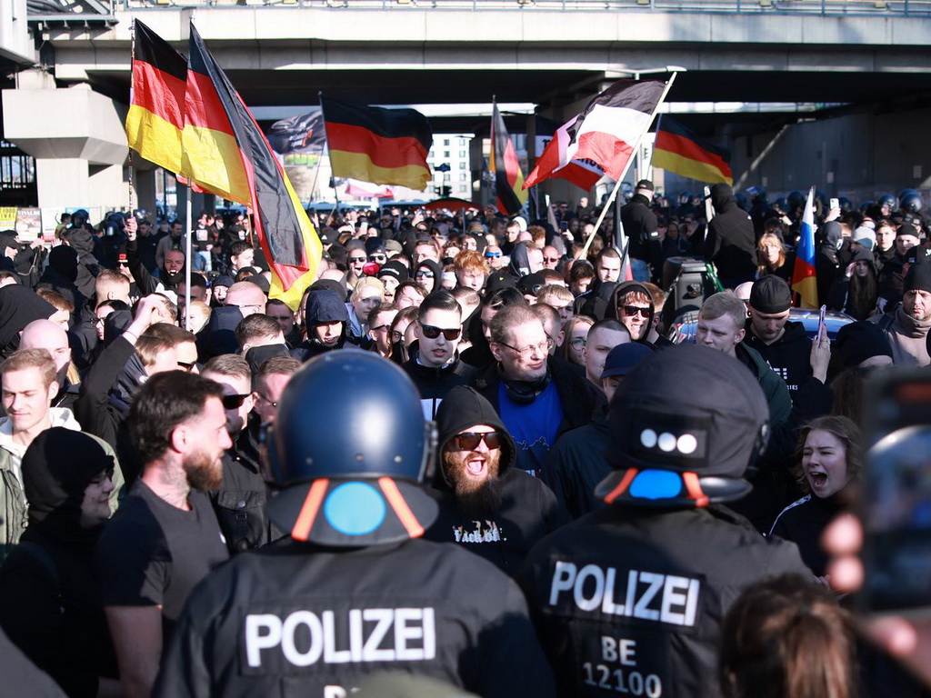 Haos na protestu u Njemačkoj: Sukobili se demonstranti, policija hapsila