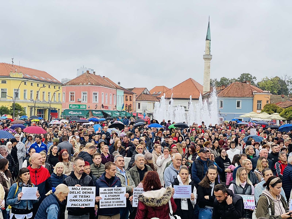 Hiljade građana na protestu podrške onkološkim pacijentima