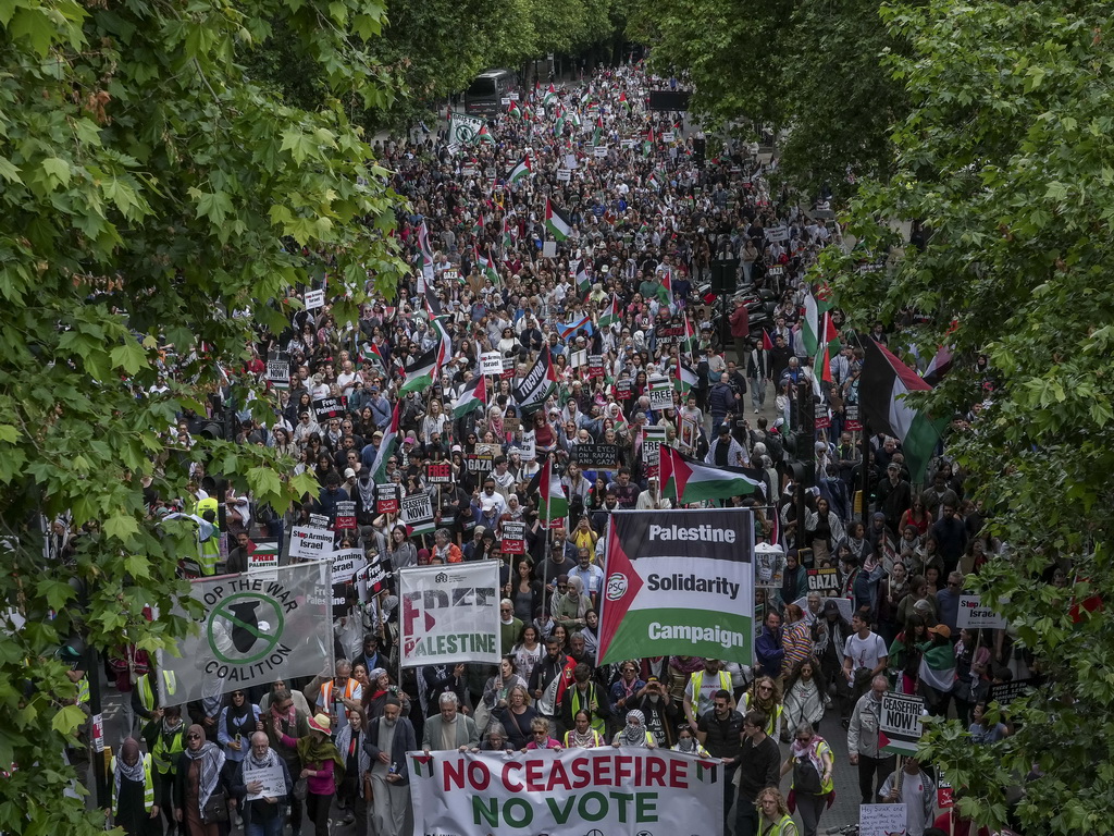 Hiljade ljudi na ulicama Londona traže hitan prekid vatre u Gazi