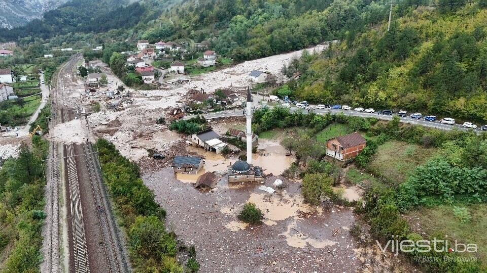 Imam Jahić apelovao na pomoć u pripremi mezara za žrtve poplava u Jablanici