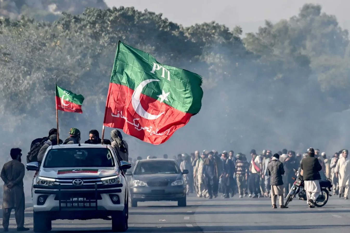 Internet u prekidu, sukobi demonstranata s policijom... Šta se dešava u Pakistanu?